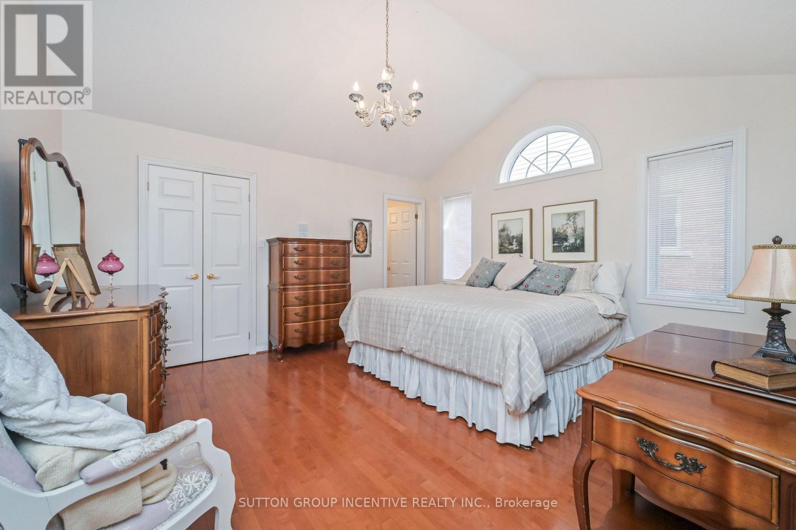 17 Sunset Boulevard Property Photo 13