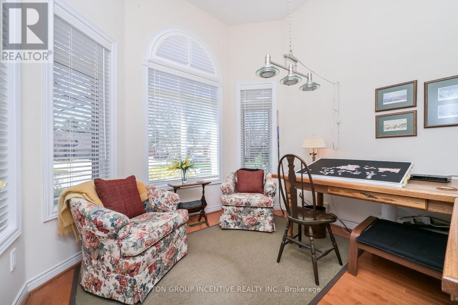 17 Sunset Boulevard Property Photo 15