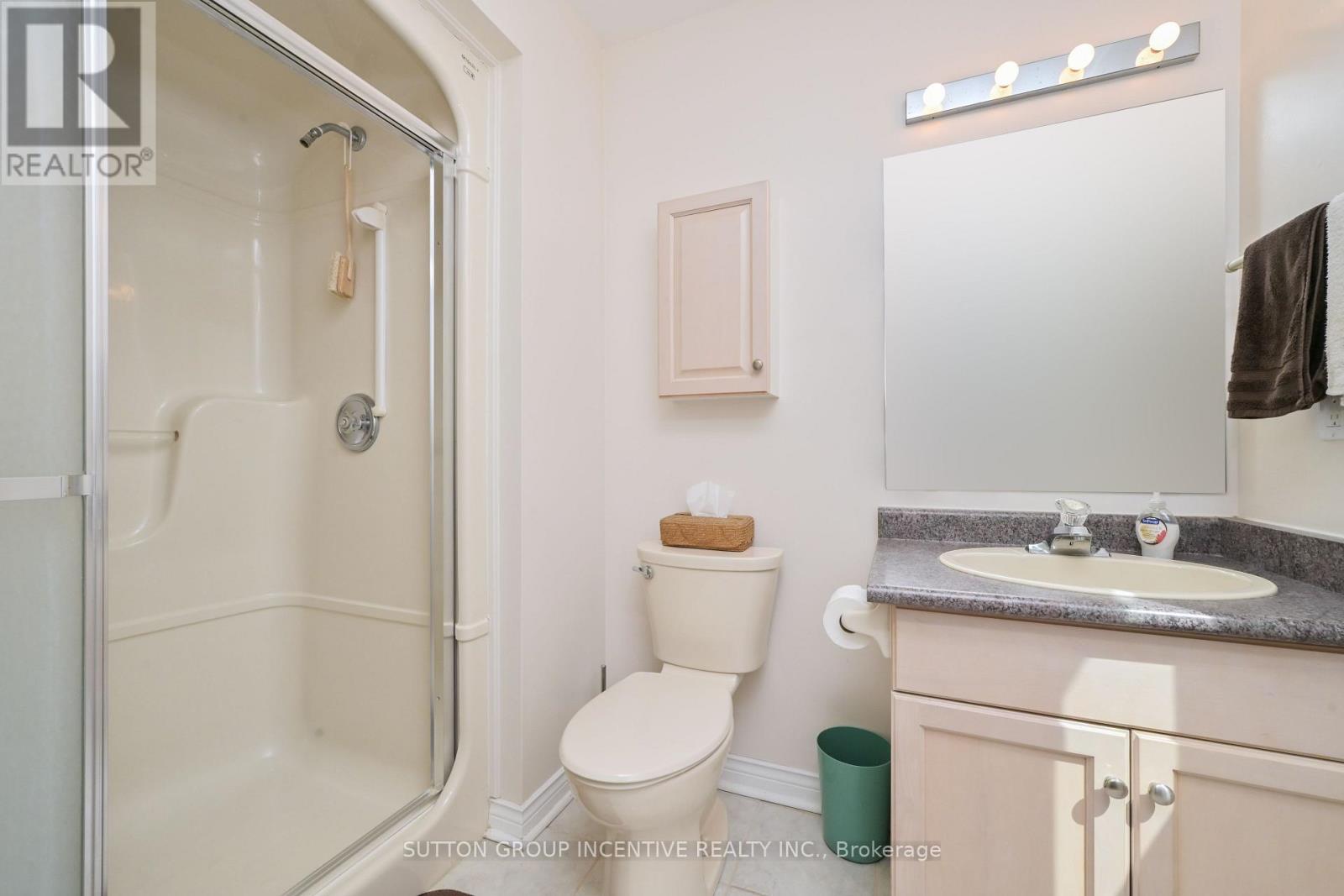 17 Sunset Boulevard Property Photo 20