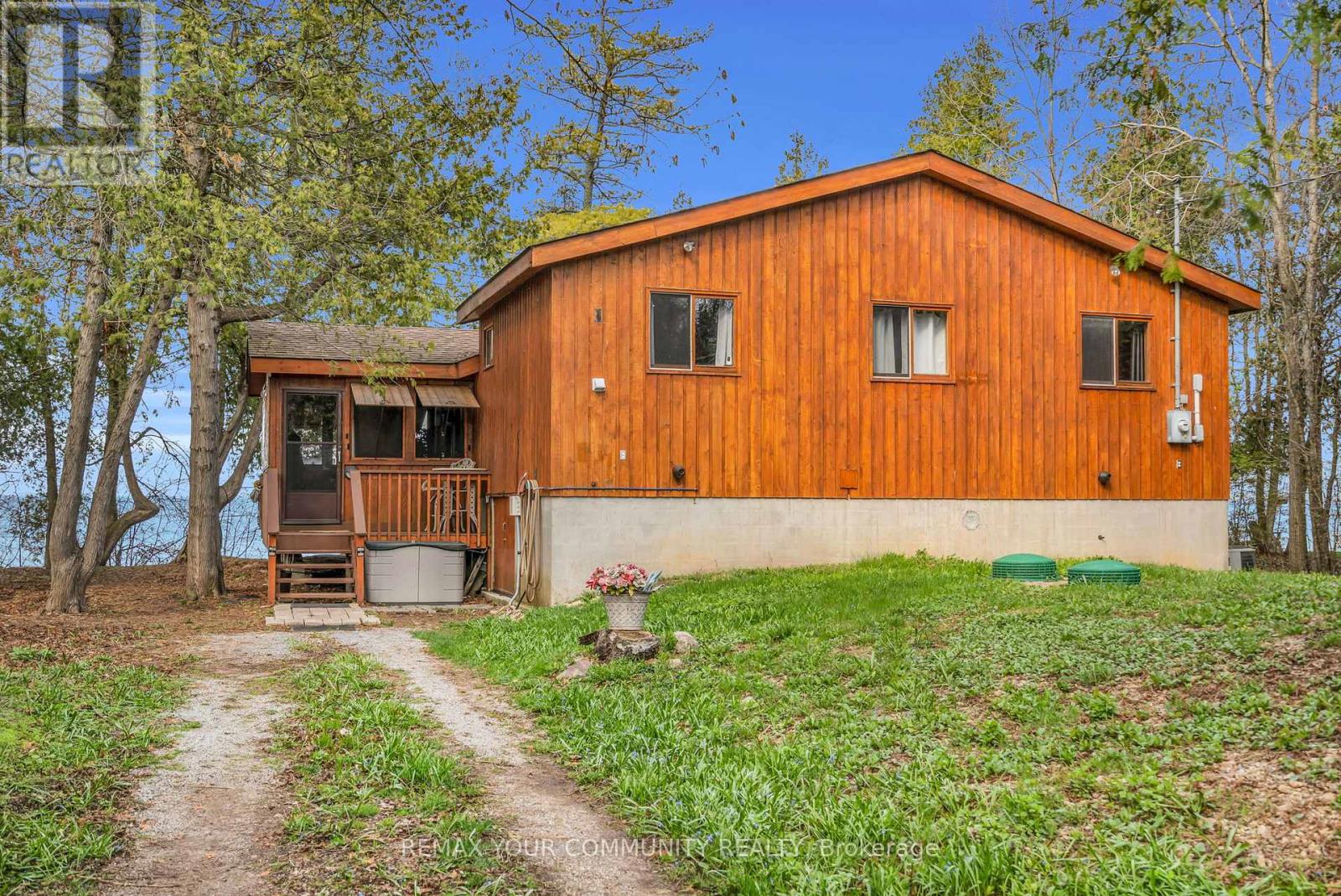 344 Loon Road E Property Photo 6
