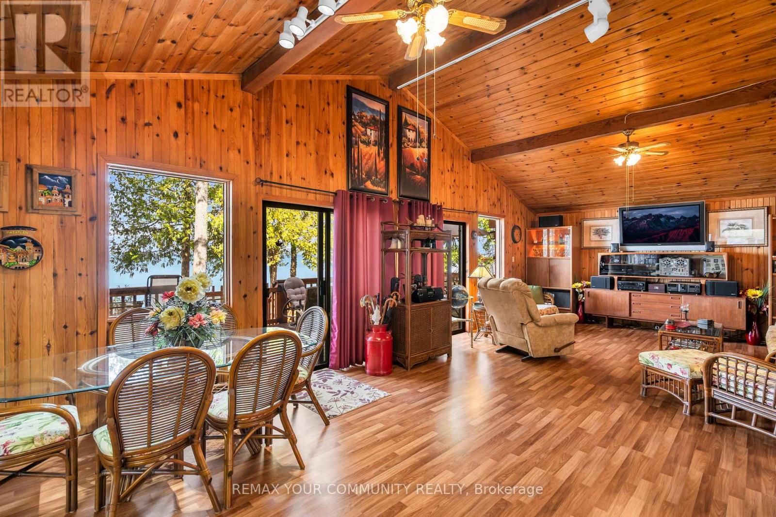 344 Loon Road E Property Photo 8