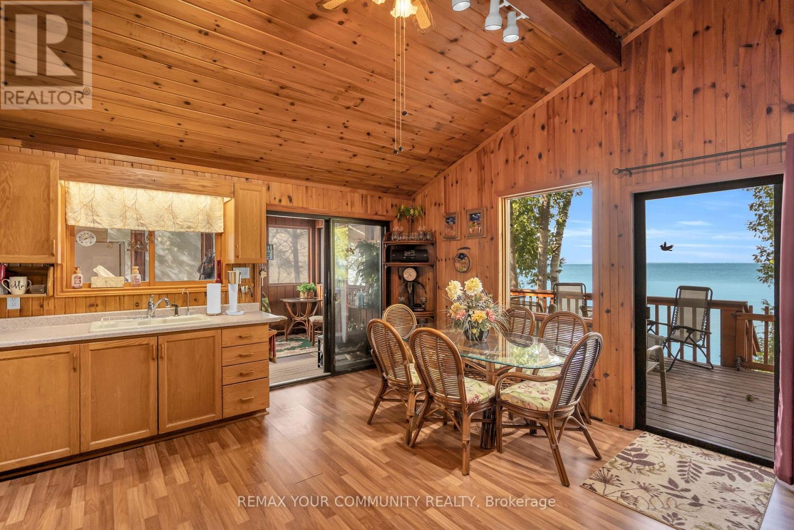 344 Loon Road E Property Photo 15