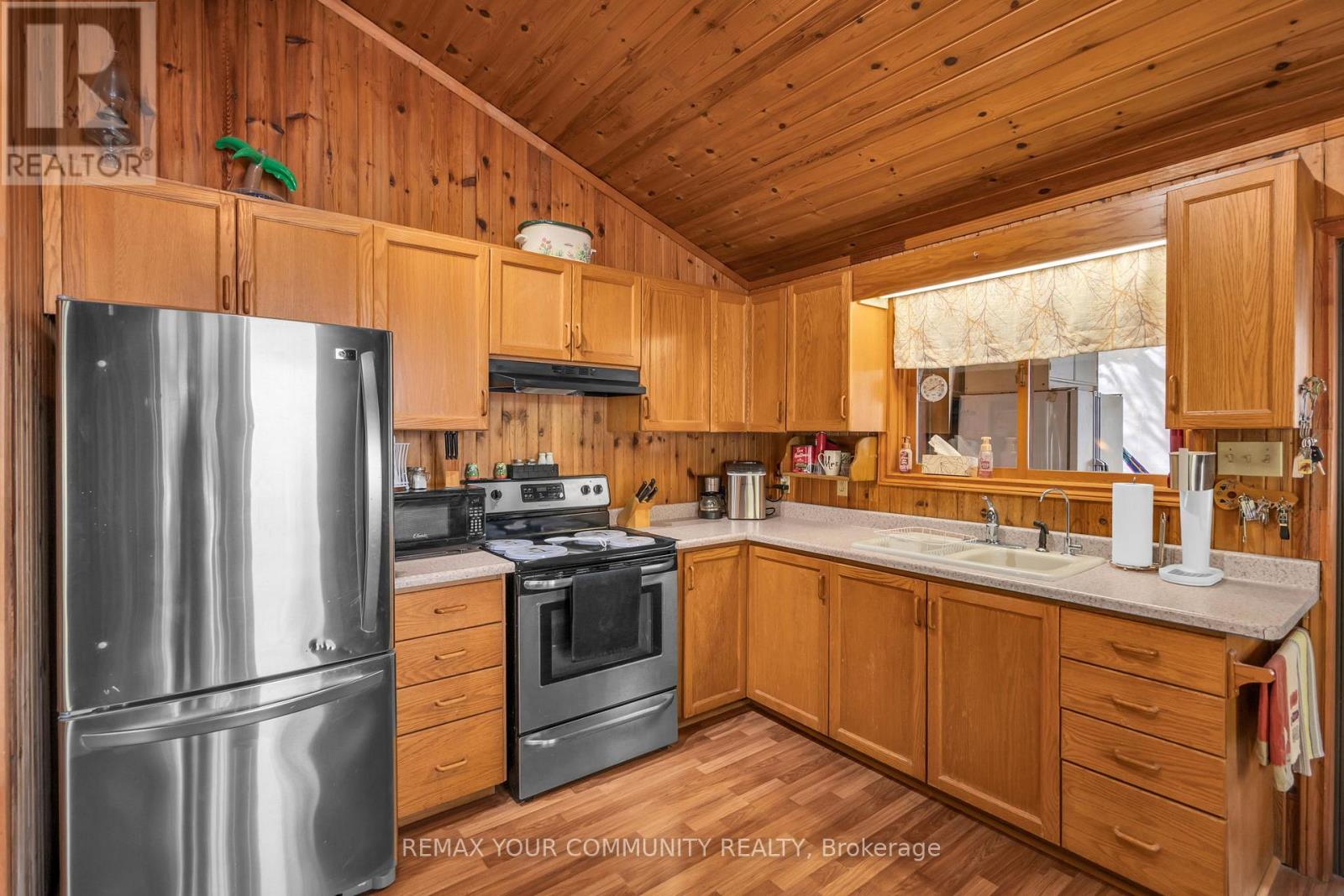 344 Loon Road E Property Photo 17