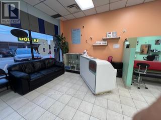 26 - 180 Steeles Avenue W Property Photo 2