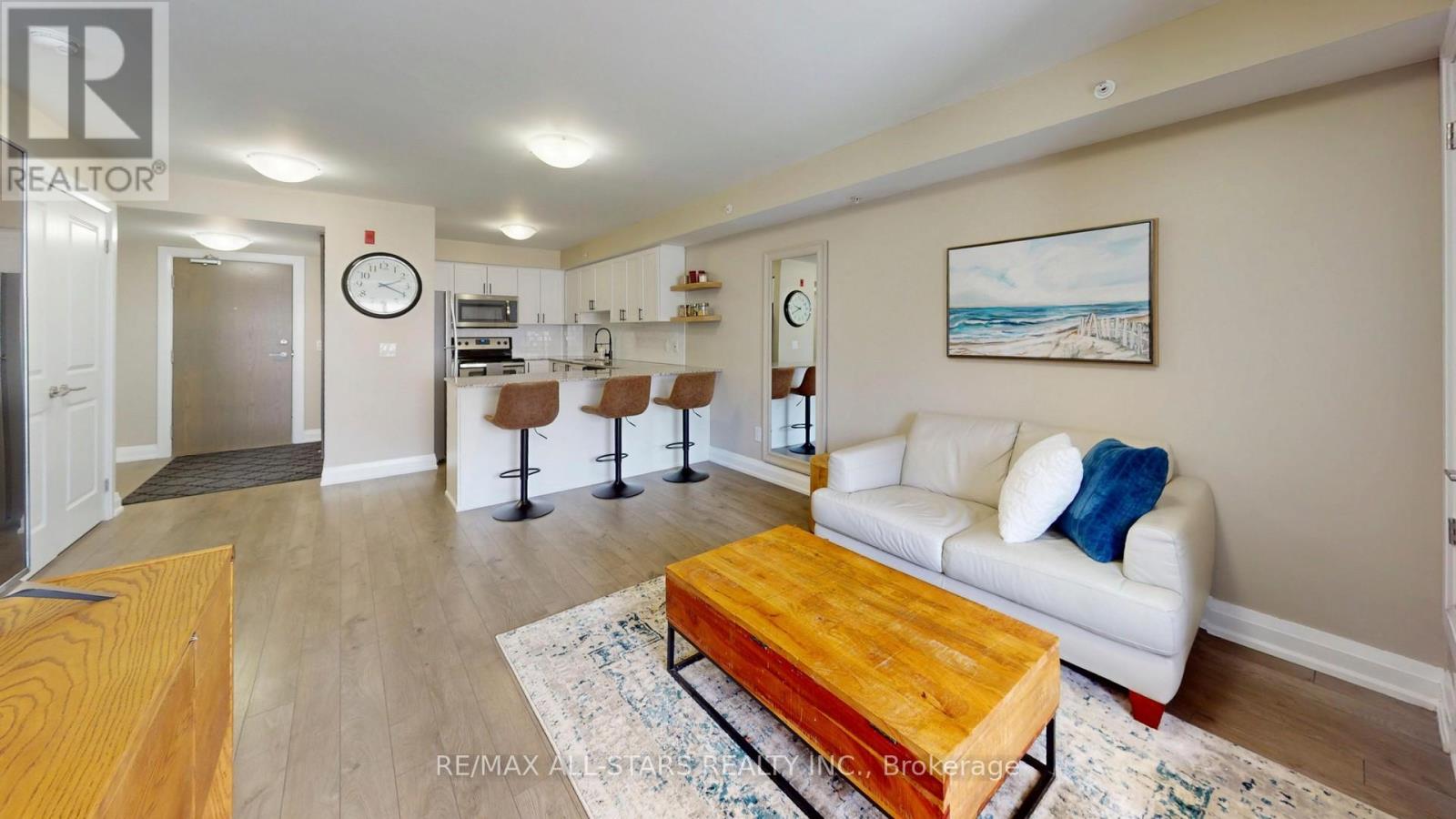 203 - 481 Rupert Avenue Property Photo 2