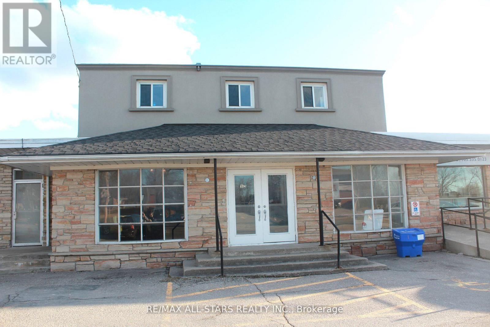 2 - 183 Simcoe Avenue Property Photo 1