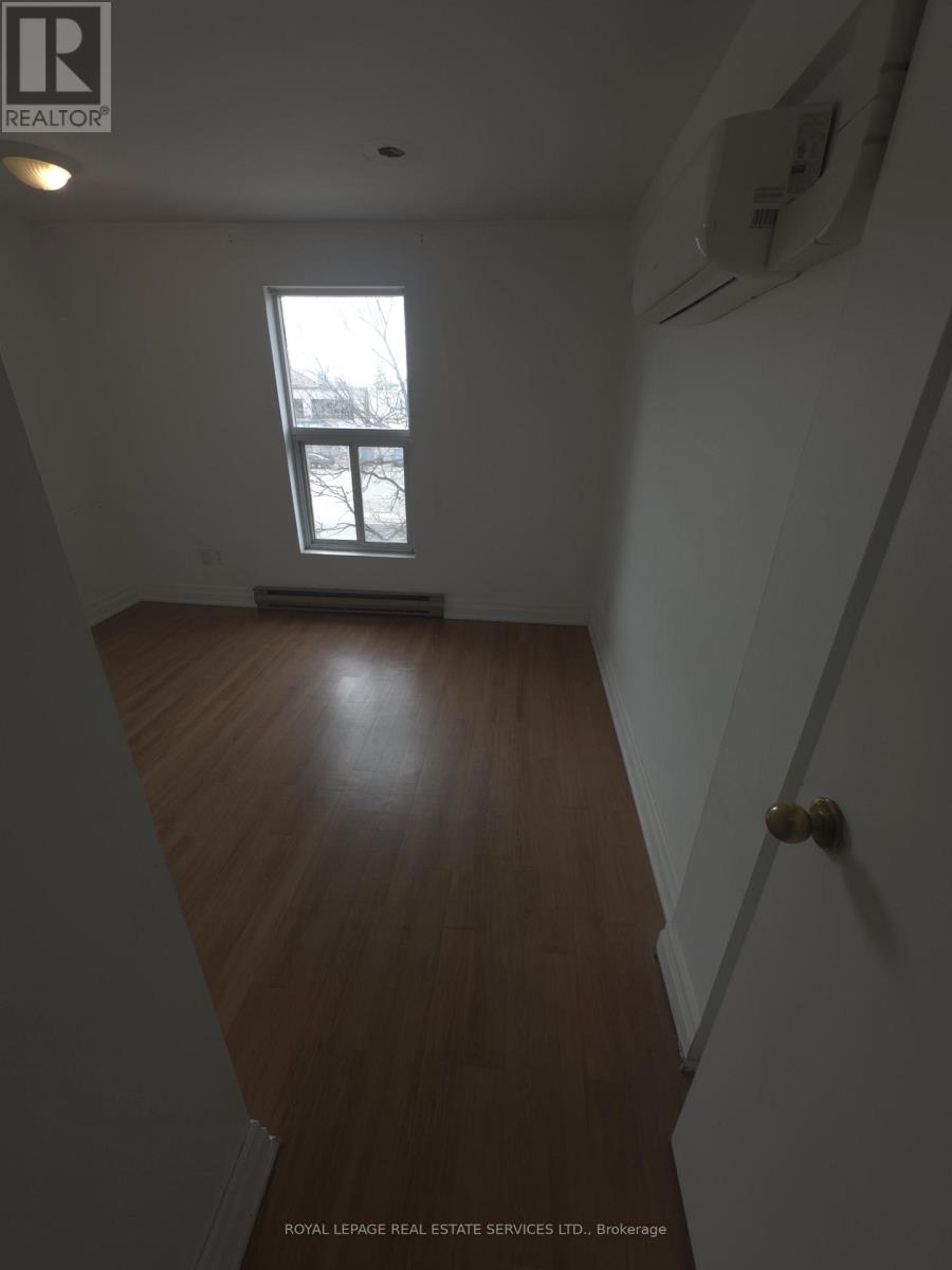 202 - 10055 Keele Street Property Photo 10