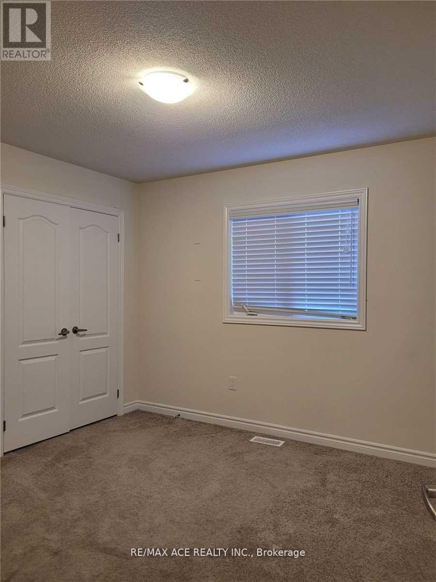 34 Furniss Street Property Photo 9