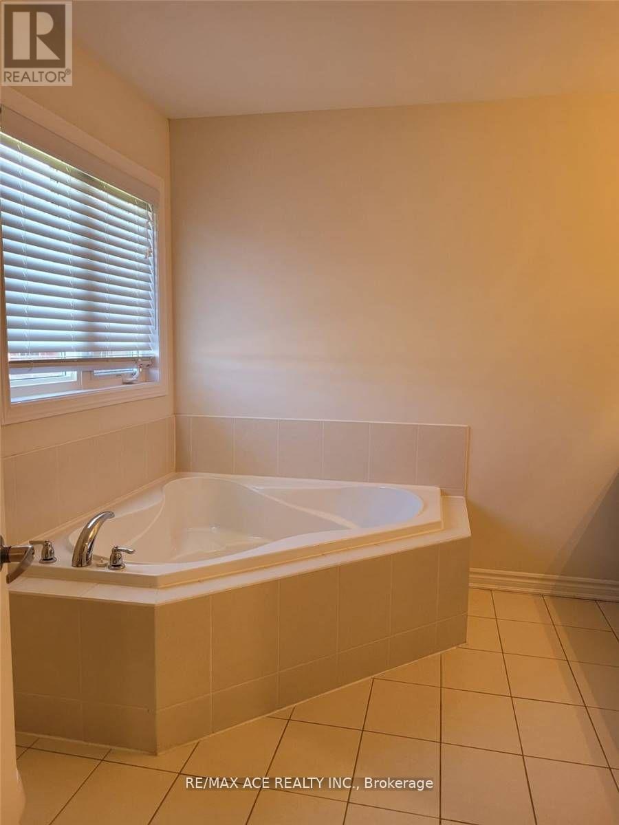 34 Furniss Street Property Photo 13