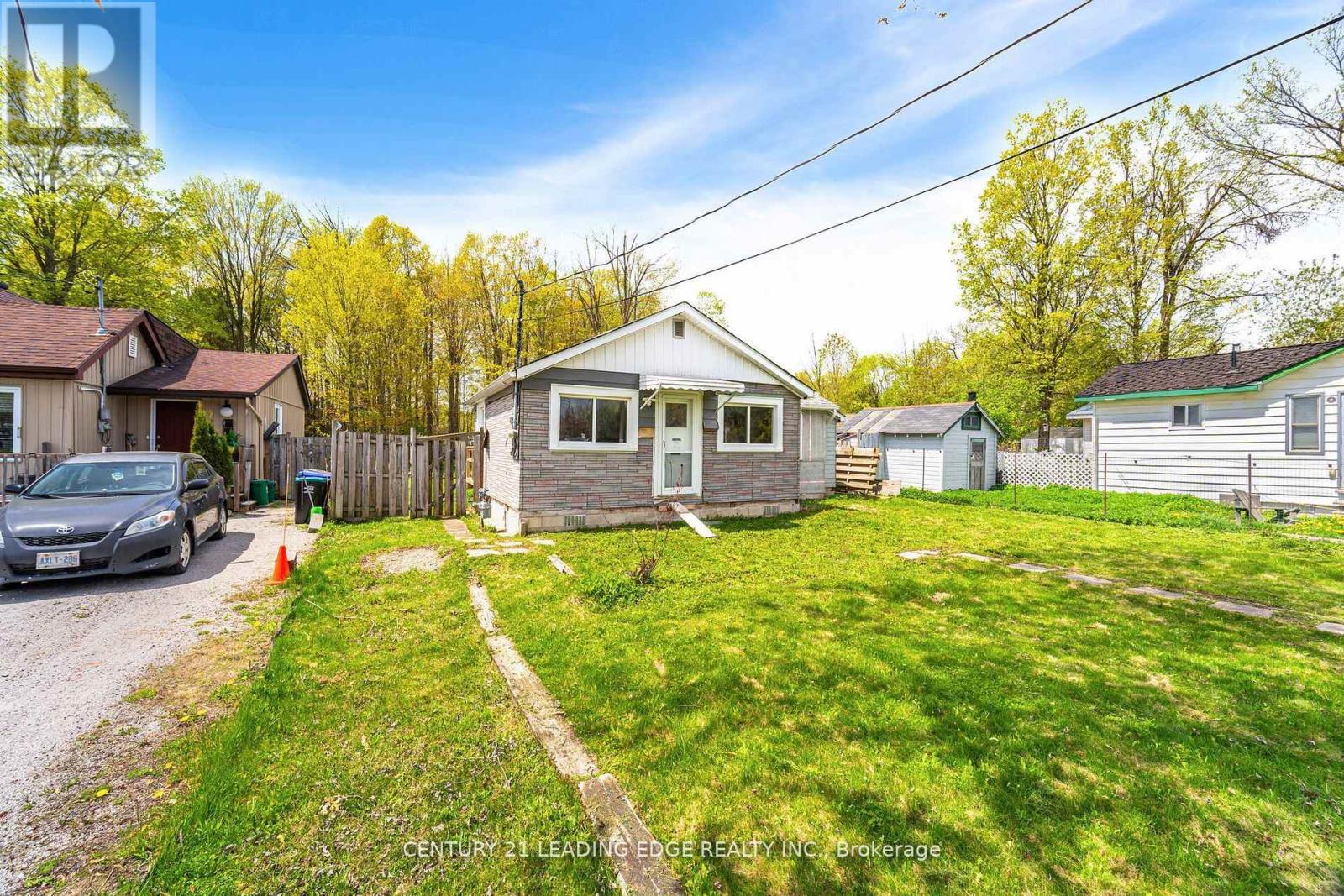 2678 25th Side Road Property Photo 4