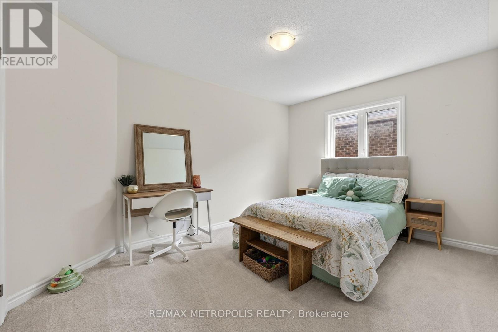 51 Furniss Street Property Photo 34