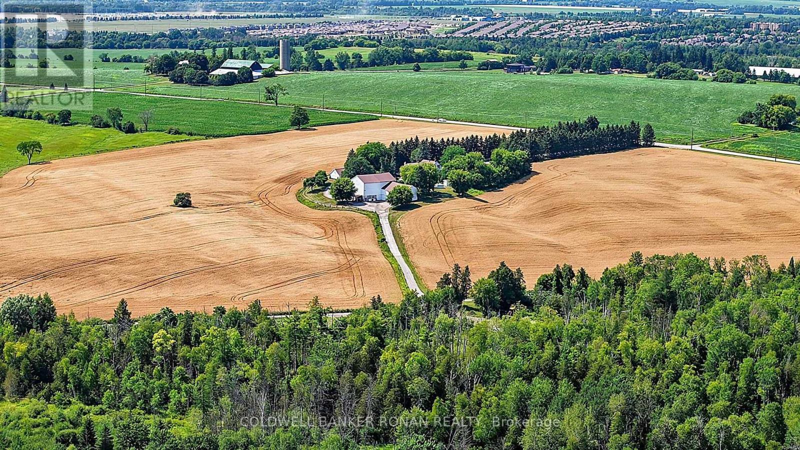 5977 13th Line Photo de la propriété 1