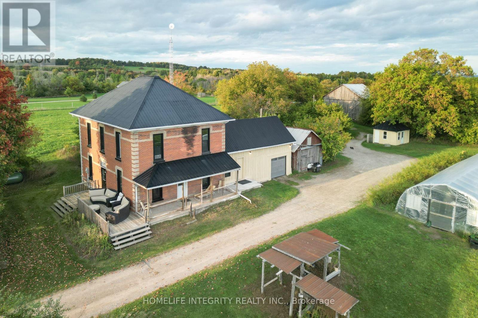 995305 Mono Adjala Townline Property Photo 4
