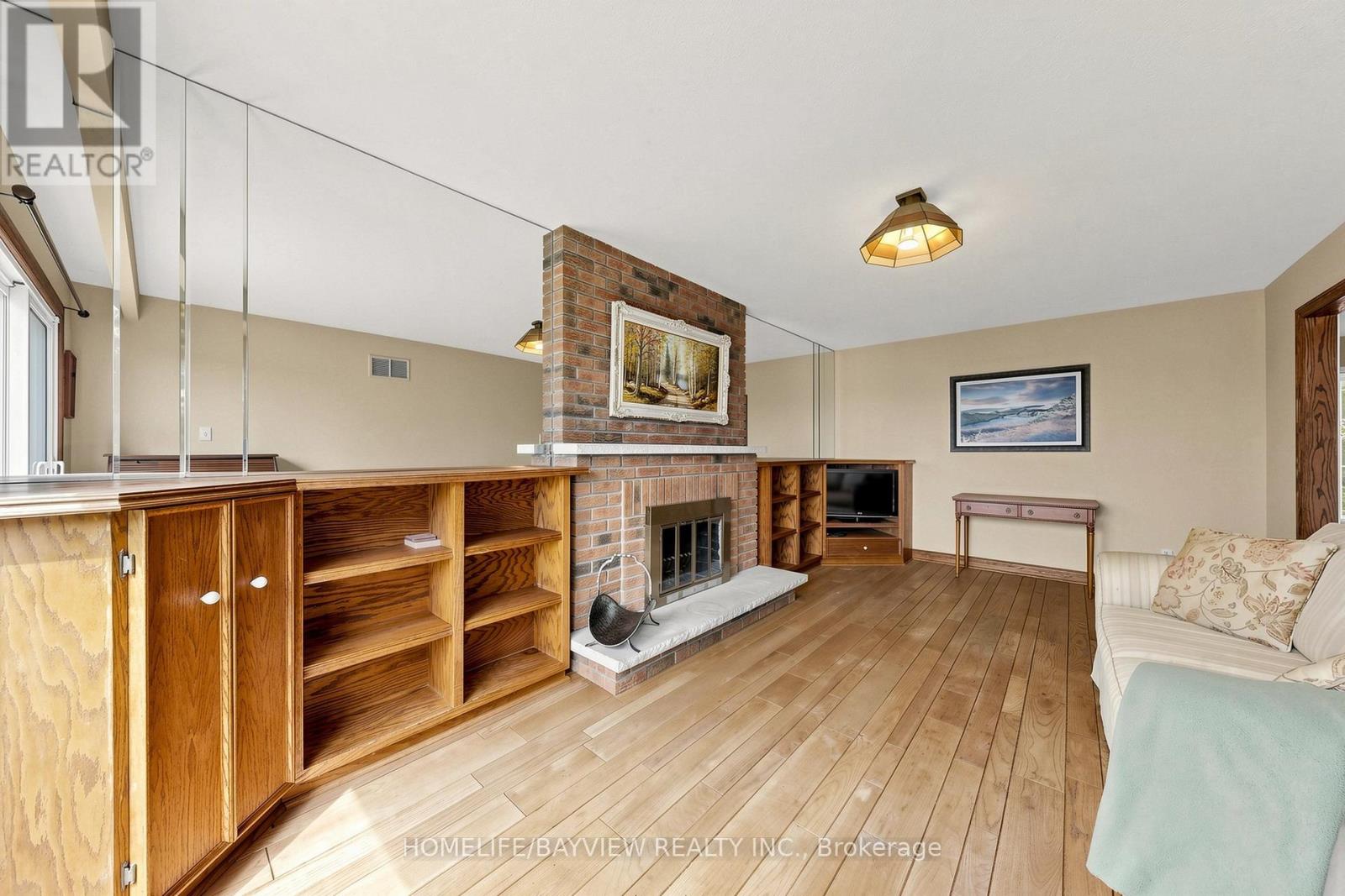 6 Epping Court Property Photo 8