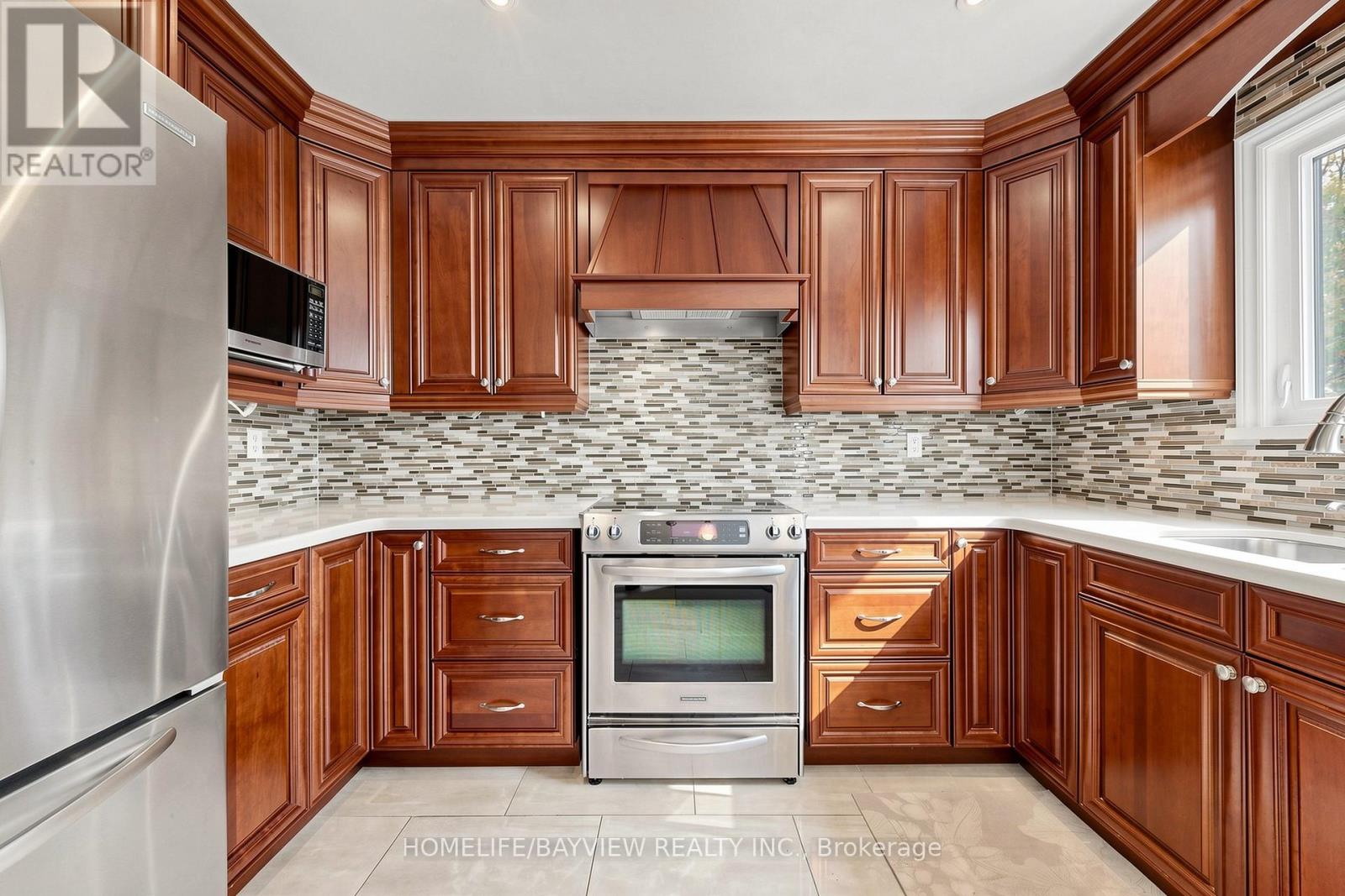 6 Epping Court Property Photo 10