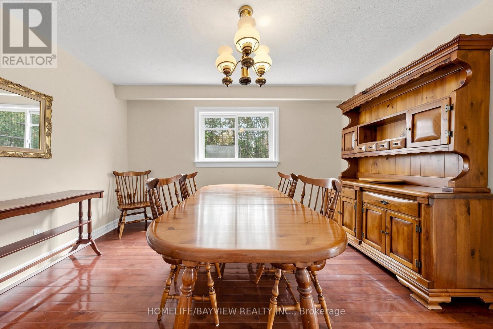 6 Epping Court Property Photo 14