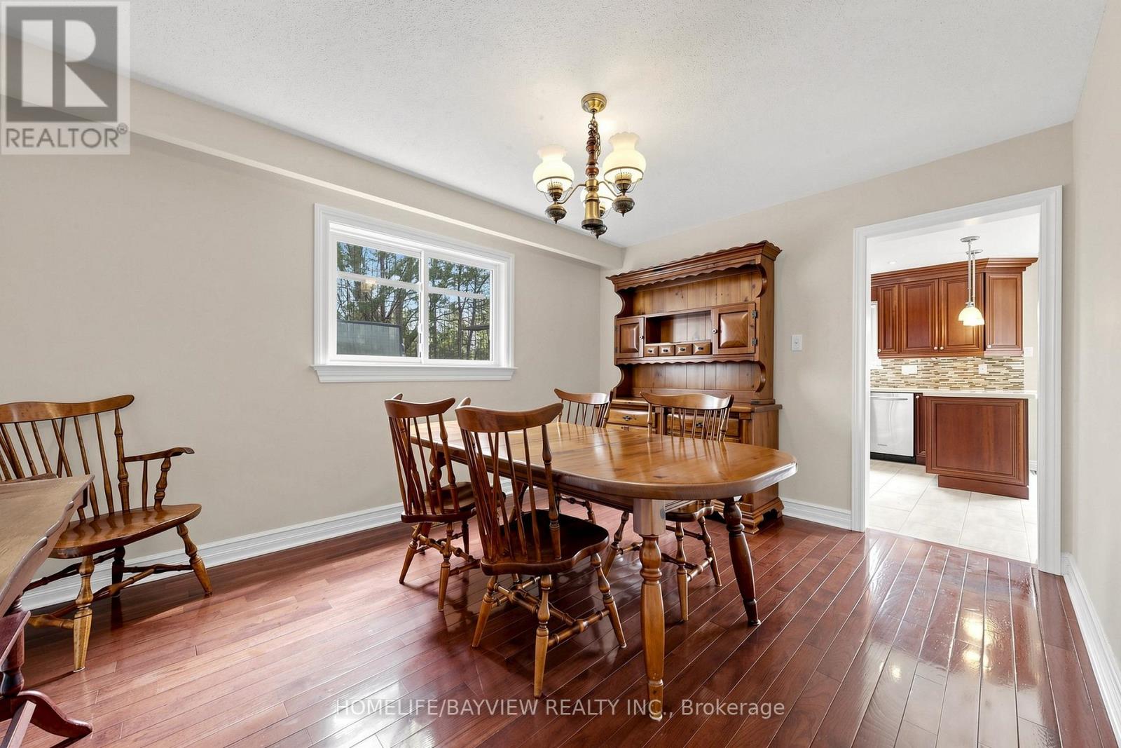 6 Epping Court Property Photo 15
