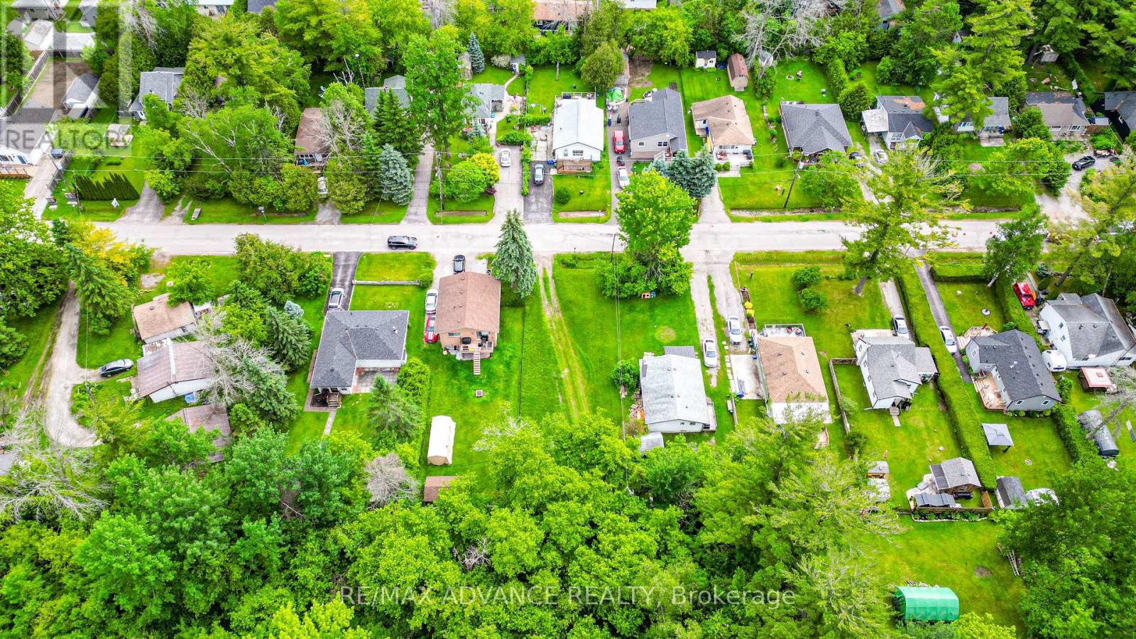 100 Dunkirk Avenue Property Photo 7