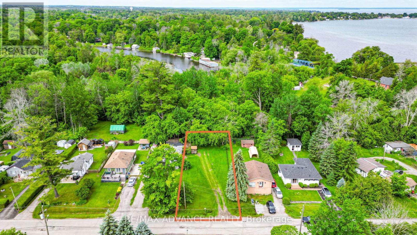 100 Dunkirk Avenue Property Photo 10
