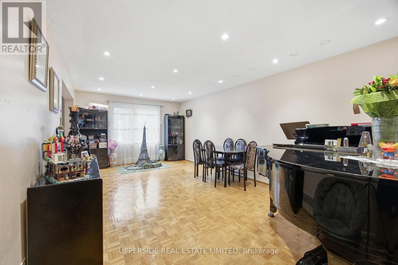 691 York Hill Boulevard Property Photo 5