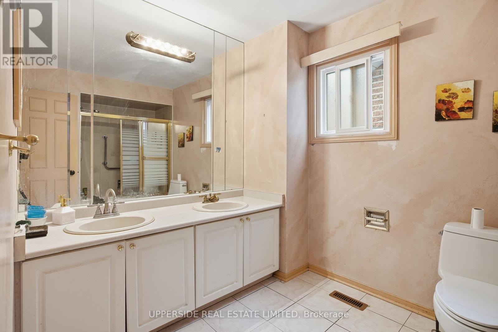 691 York Hill Boulevard Property Photo 33