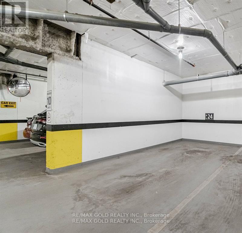 39 New Delhi Drive Property Photo 2