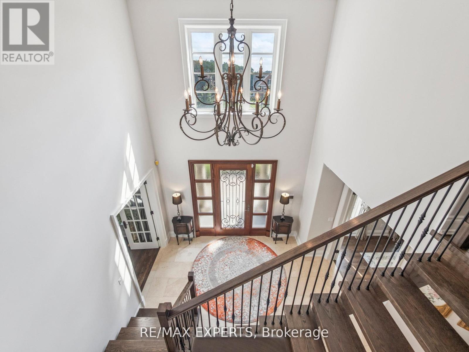 105 Eden Vale Drive S Property Photo 18