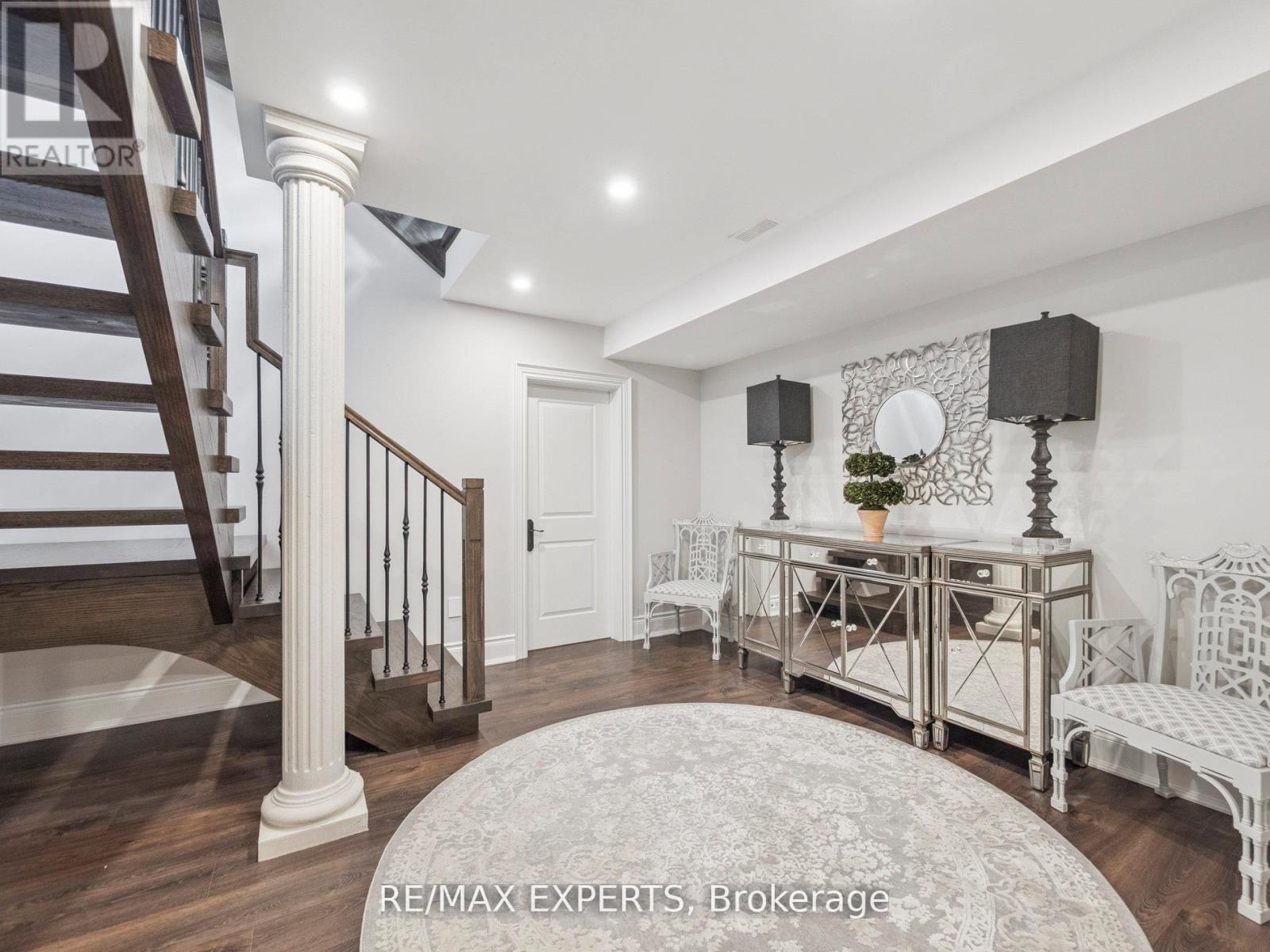 105 Eden Vale Drive S Property Photo 33
