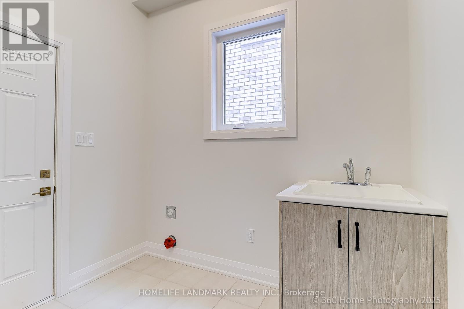 241 Seguin Street Property Photo 2