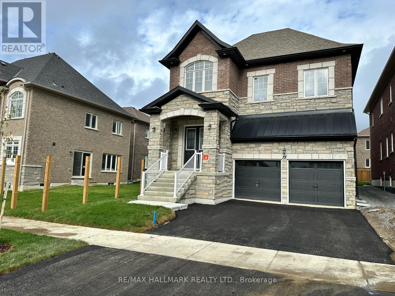 15 AIDA PLACE N