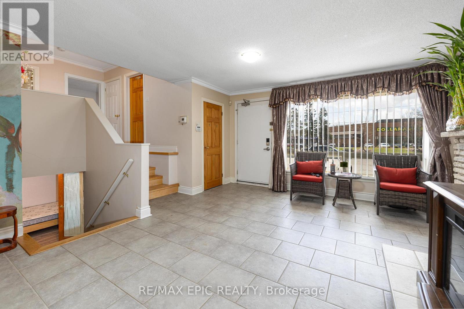 4812 Highway 7 E Property Photo 4