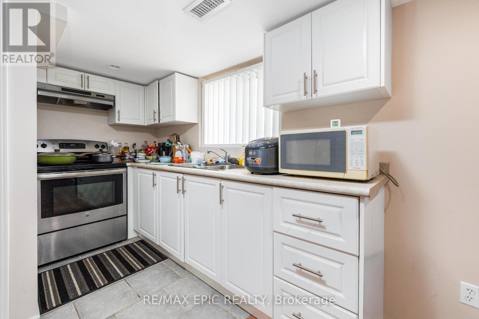 4812 Highway 7 E Property Photo 9