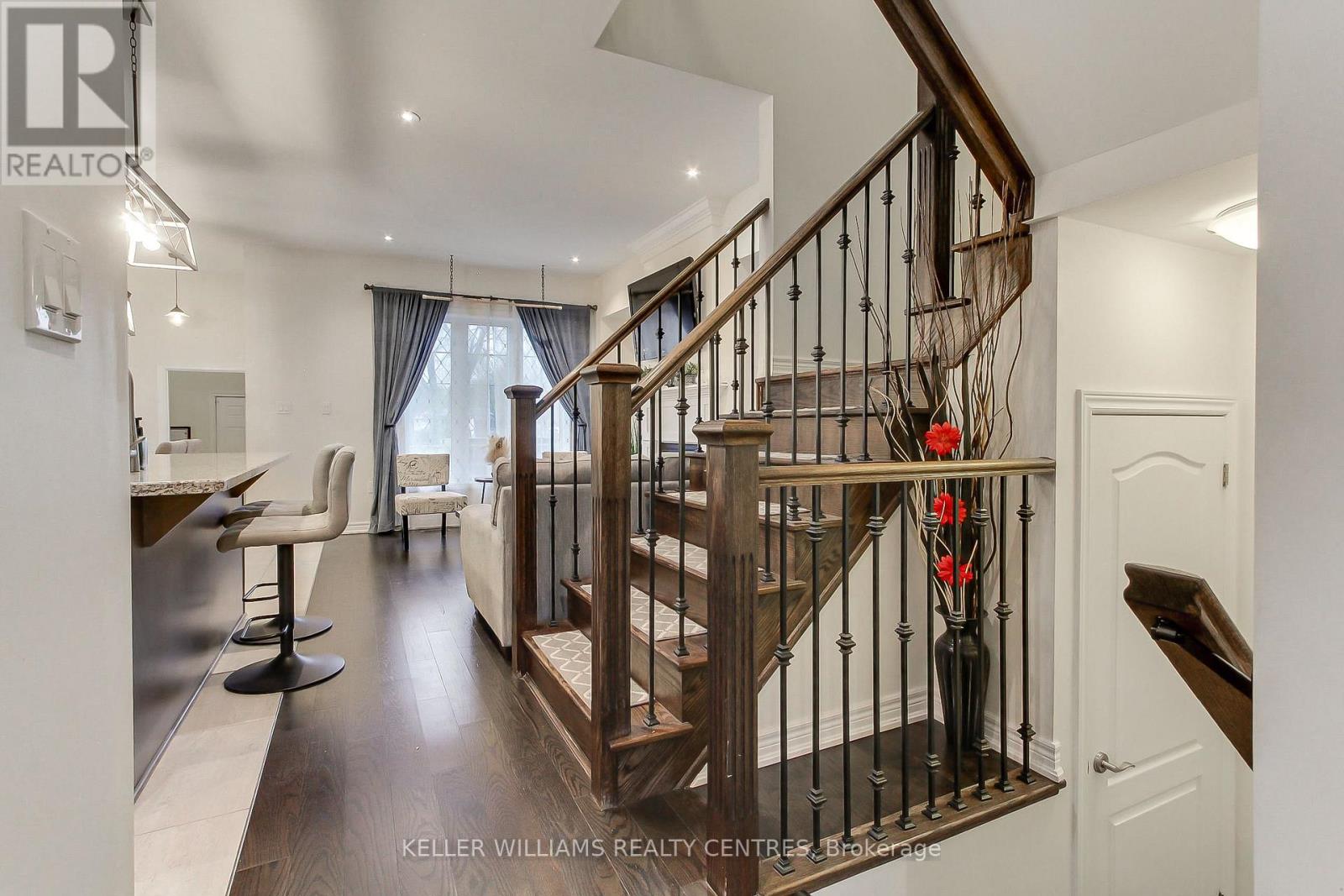 13 Vita Stephanie Court Property Photo 4