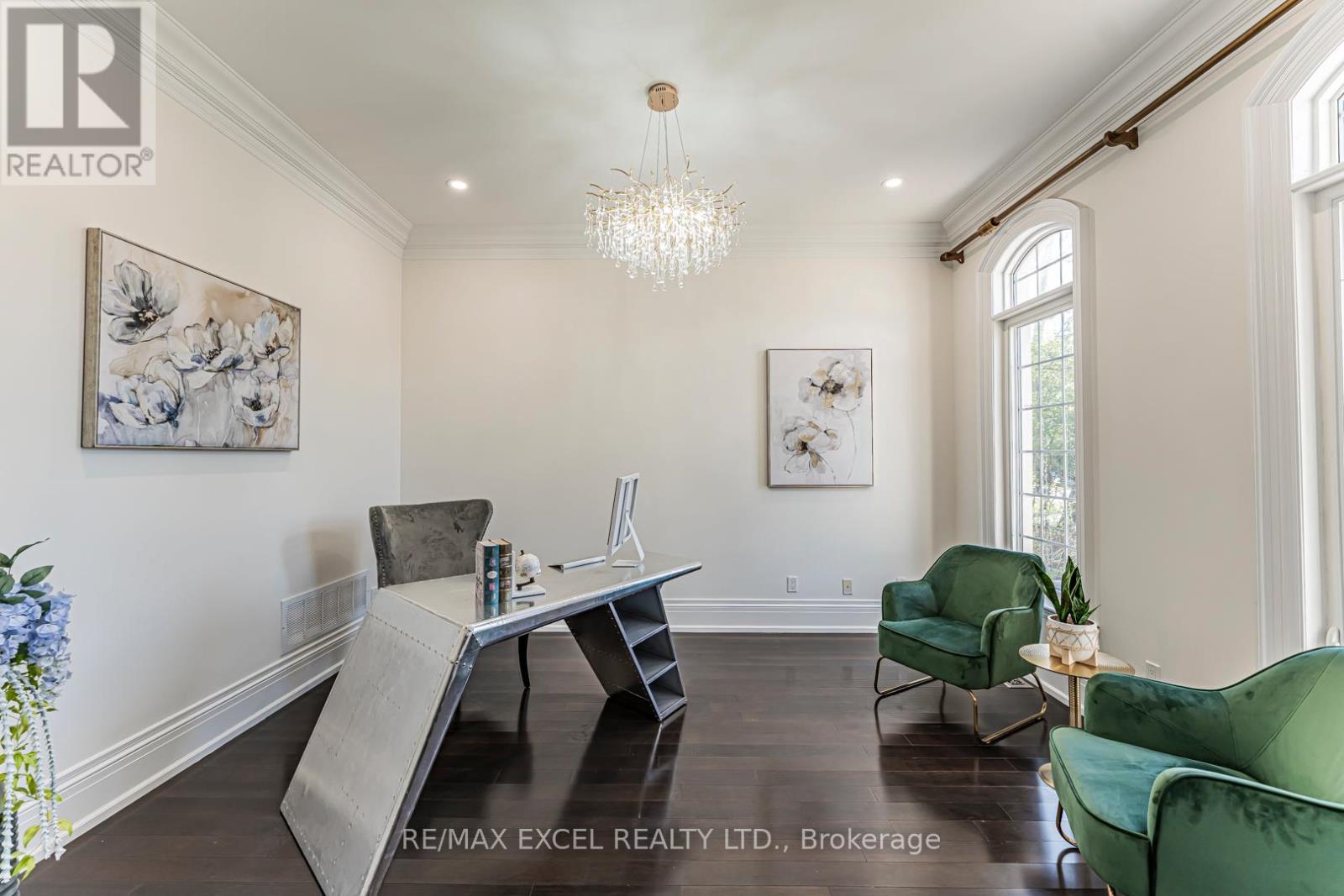 19 Addison Street Property Photo 5