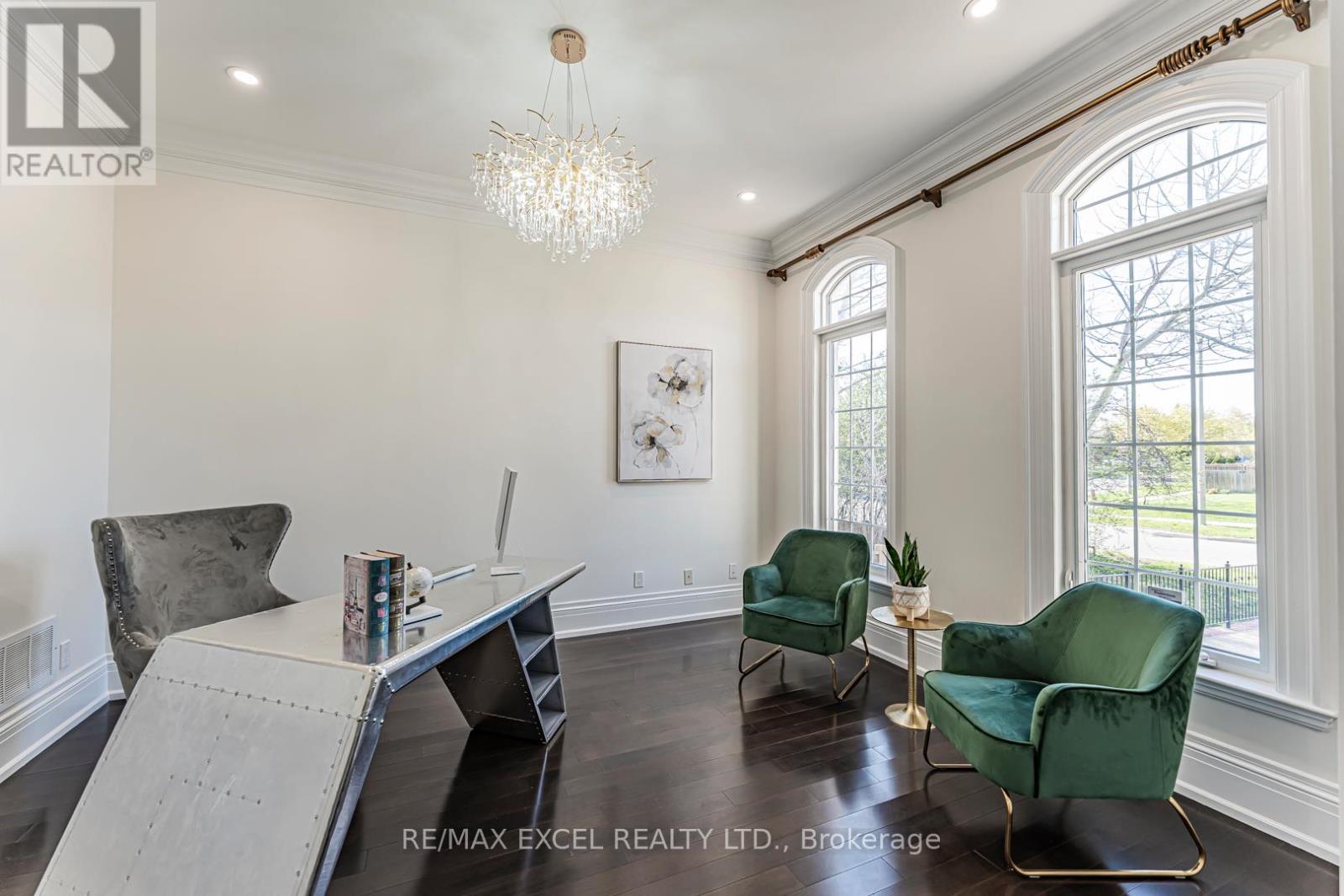 19 Addison Street Property Photo 6
