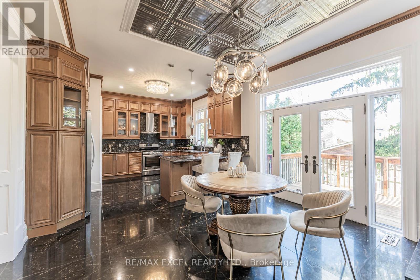 19 Addison Street Property Photo 12