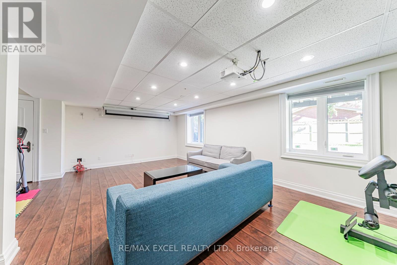 19 Addison Street Property Photo 41