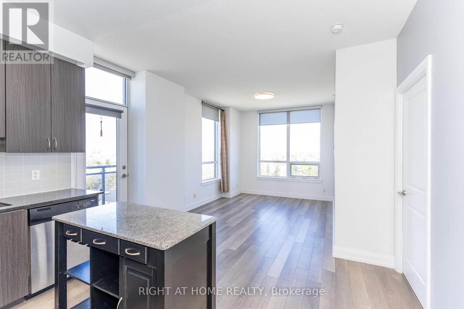 1021 - 370 Highway 7 E Property Photo 13