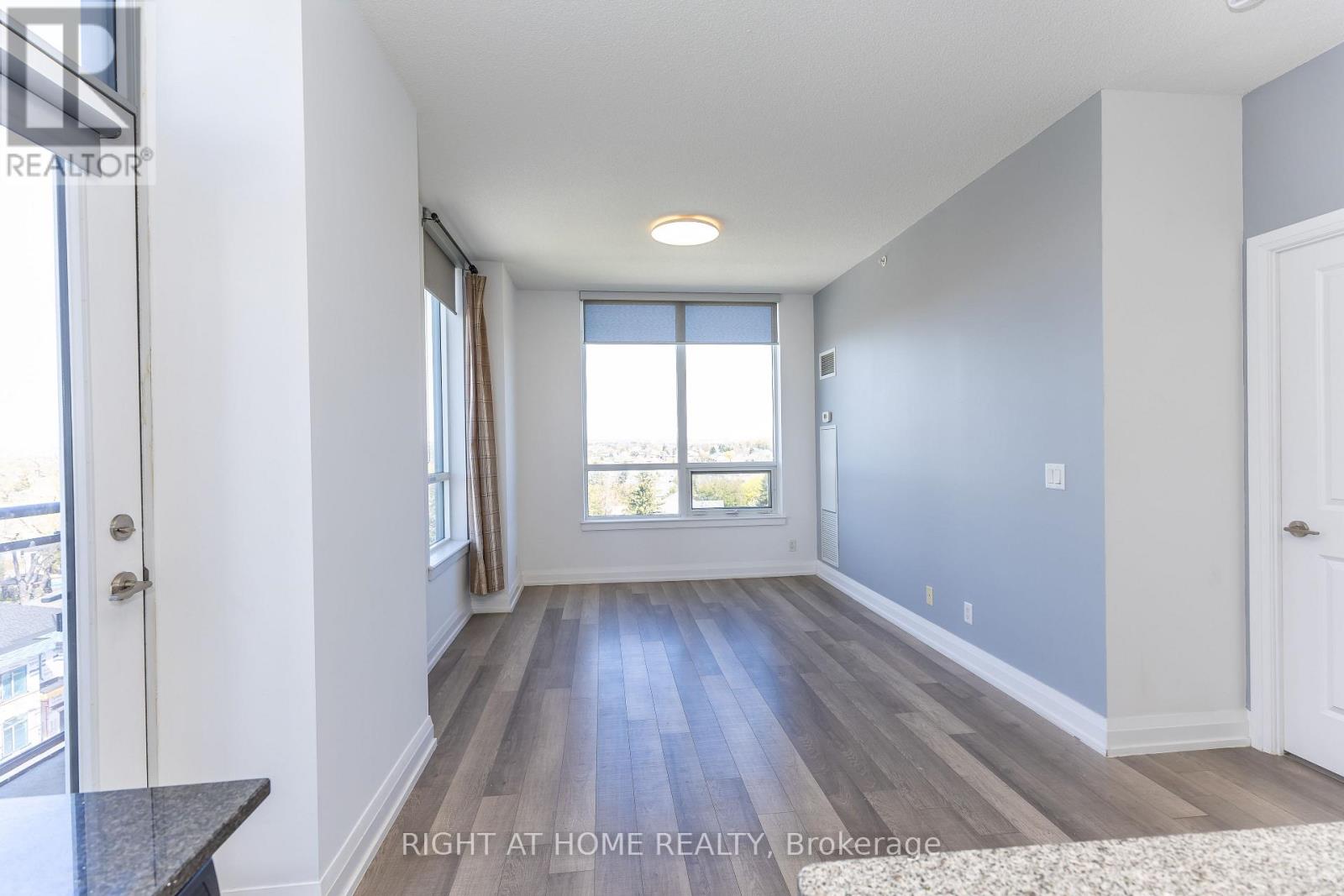 1021 - 370 Highway 7 E Property Photo 18