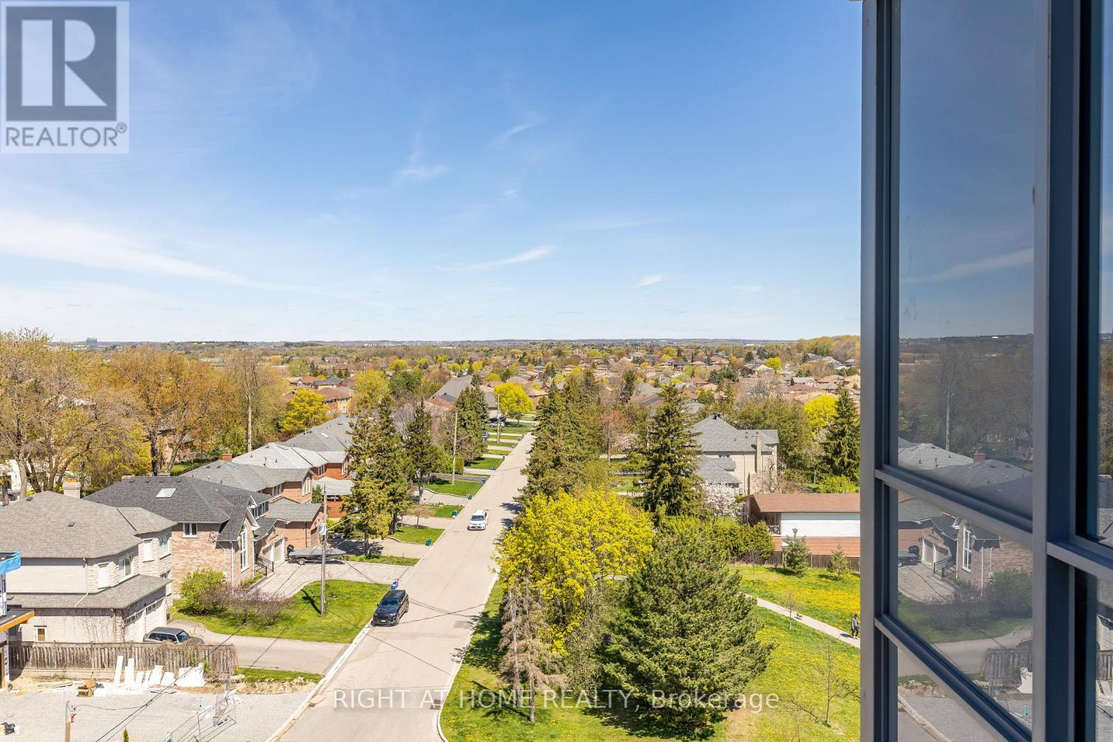 1021 - 370 Highway 7 E Property Photo 21