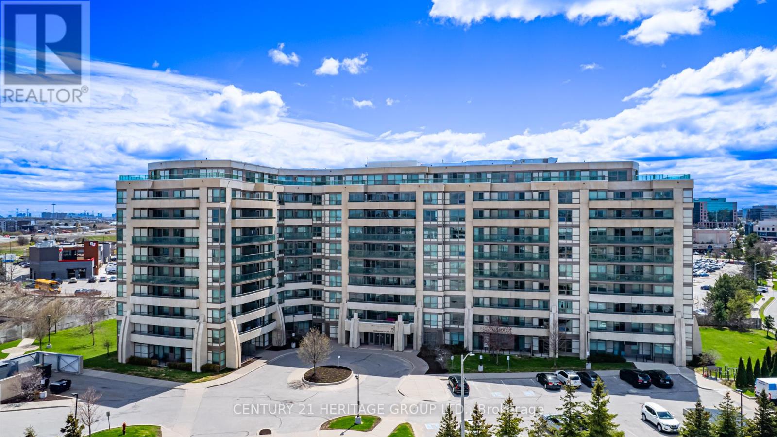 909 - 75 NORMAN BETHUNE AVENUE Property Photo 1