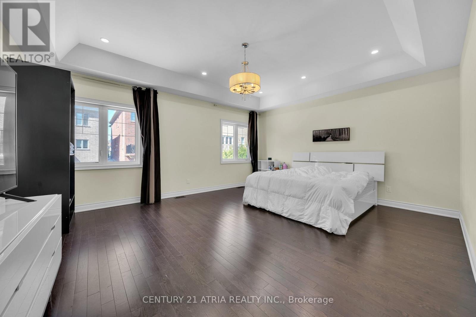 20 Baldry Avenue Property Photo 13
