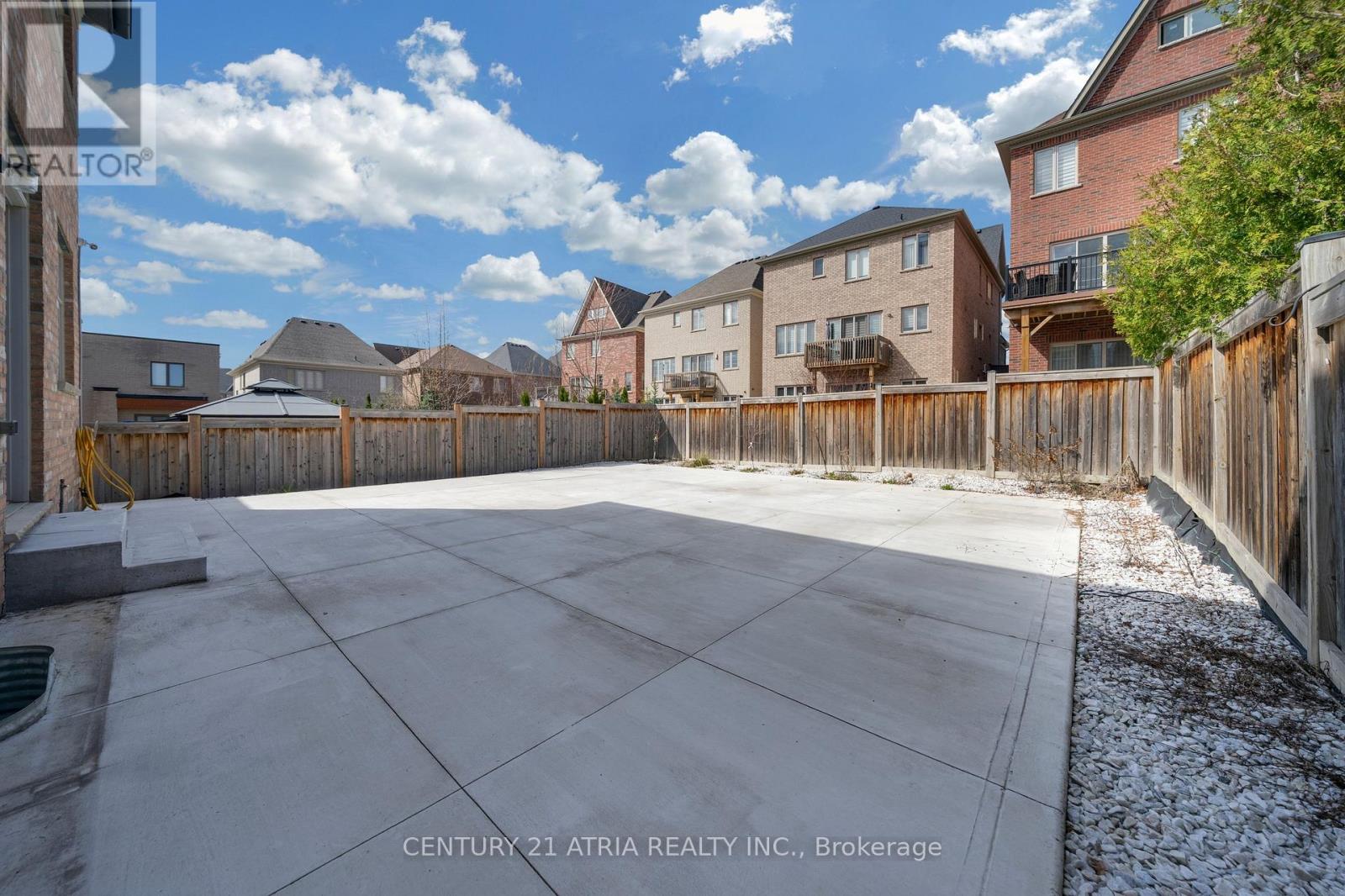 20 Baldry Avenue Property Photo 17