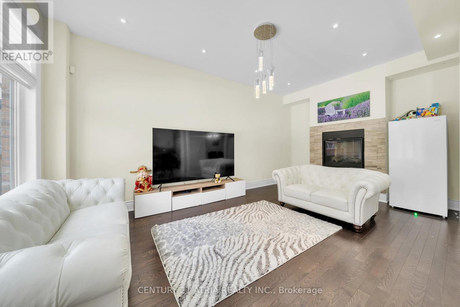 20 Baldry Avenue Property Photo 22