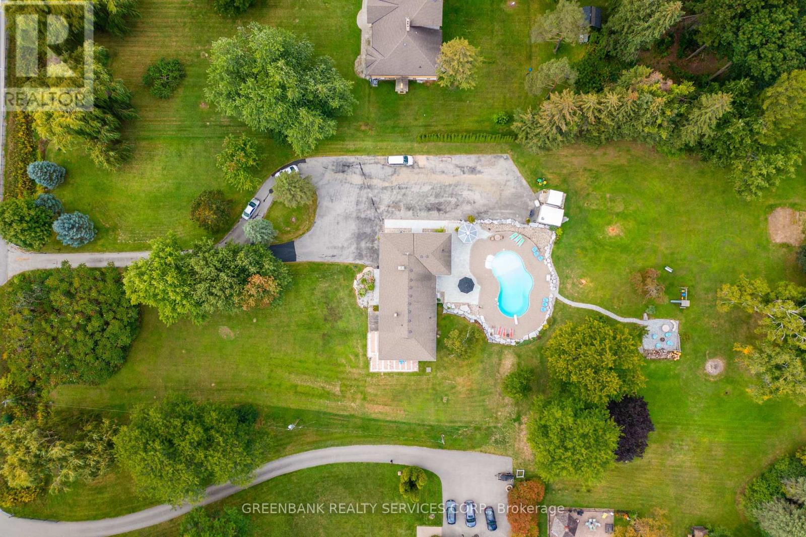 5530 King Road Property Photo 1