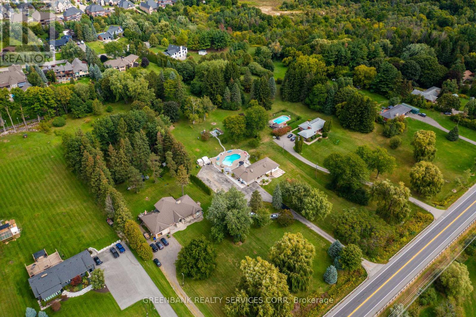 5530 King Road Property Photo 5
