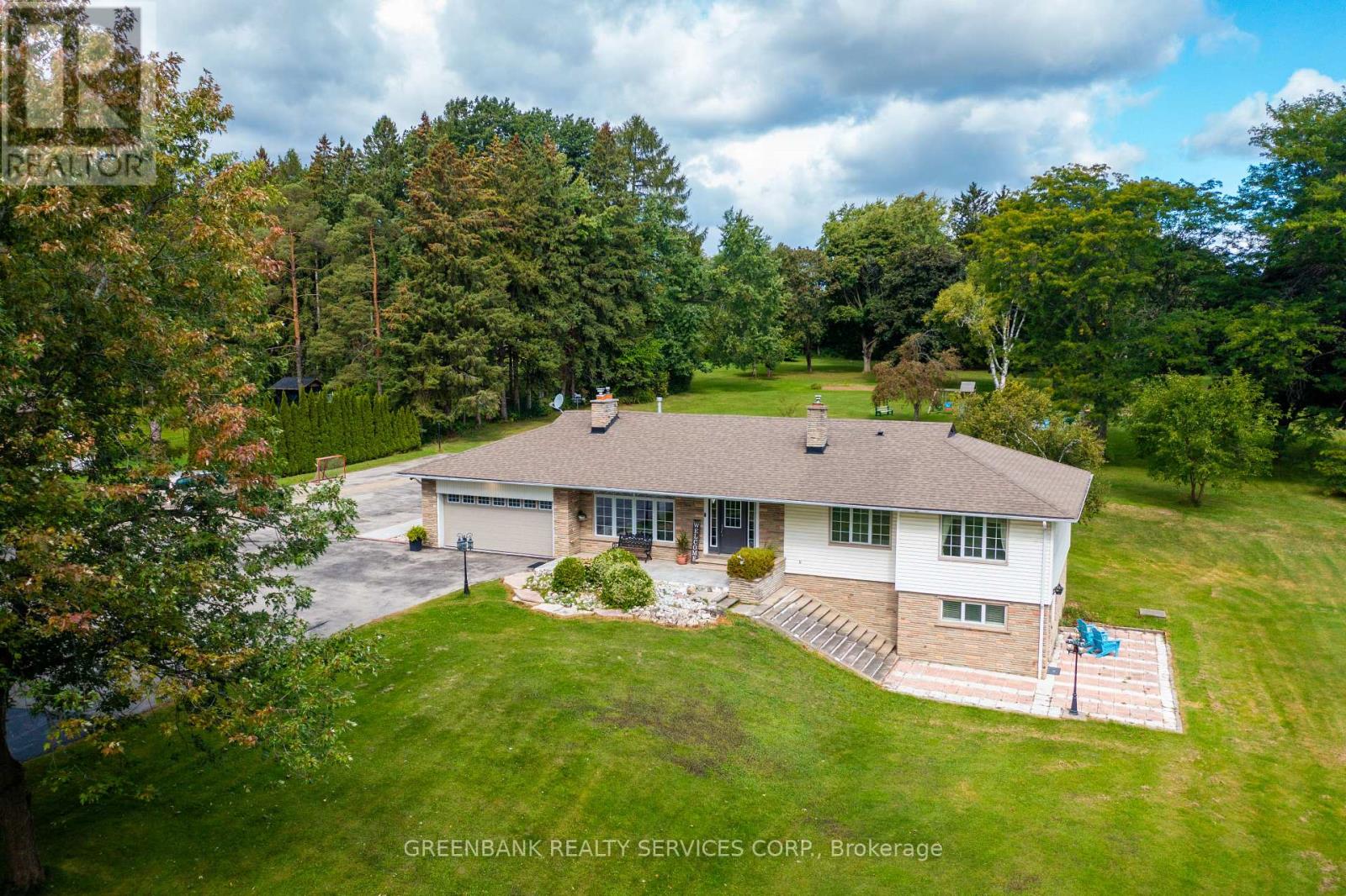 5530 King Road Property Photo 6