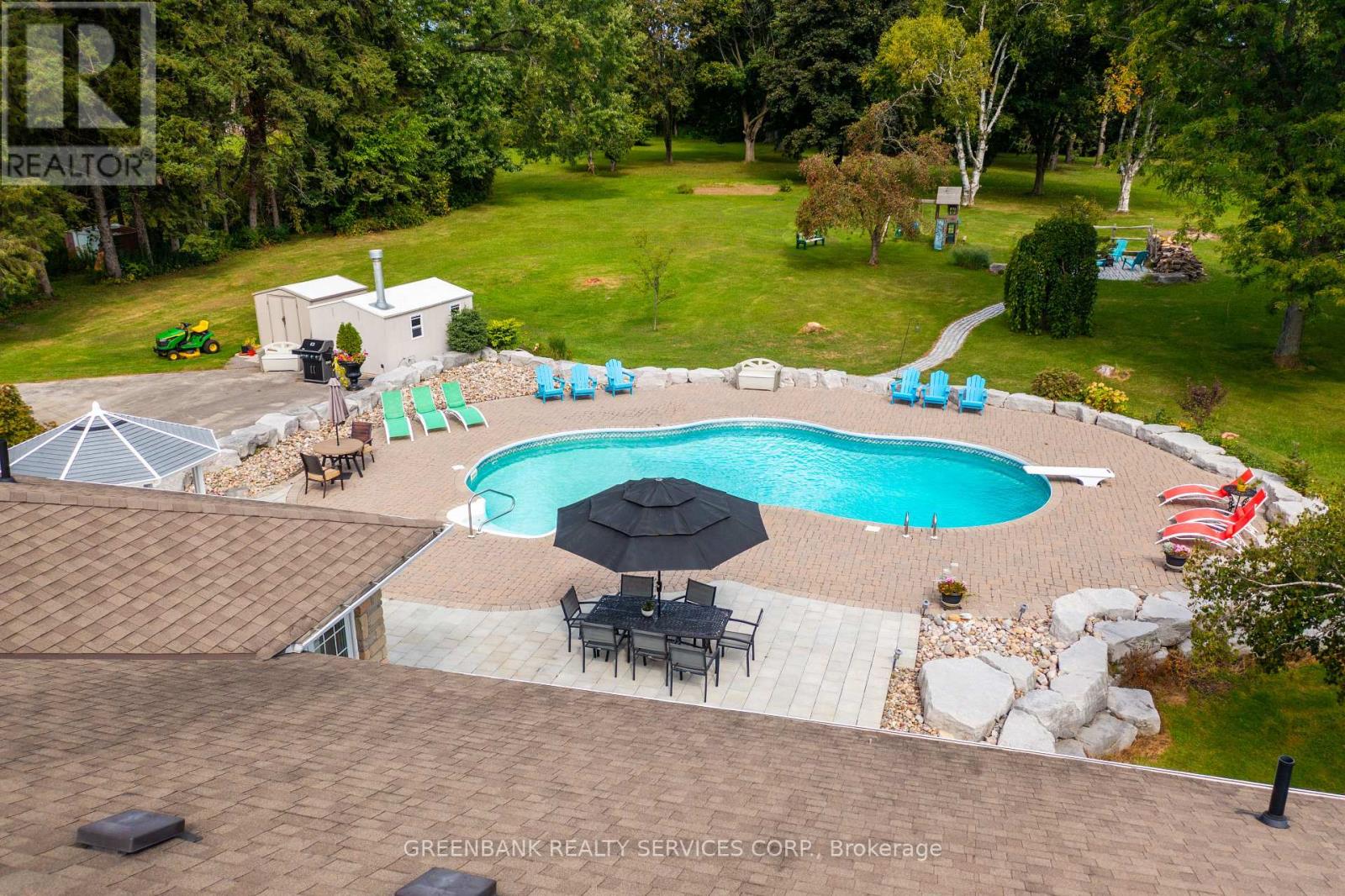 5530 King Road Property Photo 8