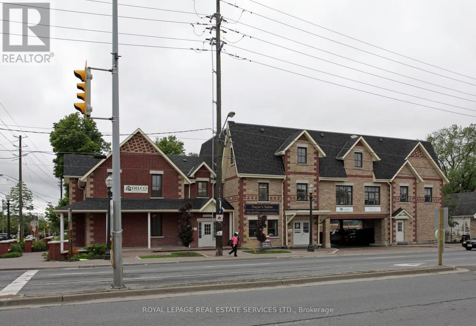 301 - 9994 Keele Street Property Photo 1