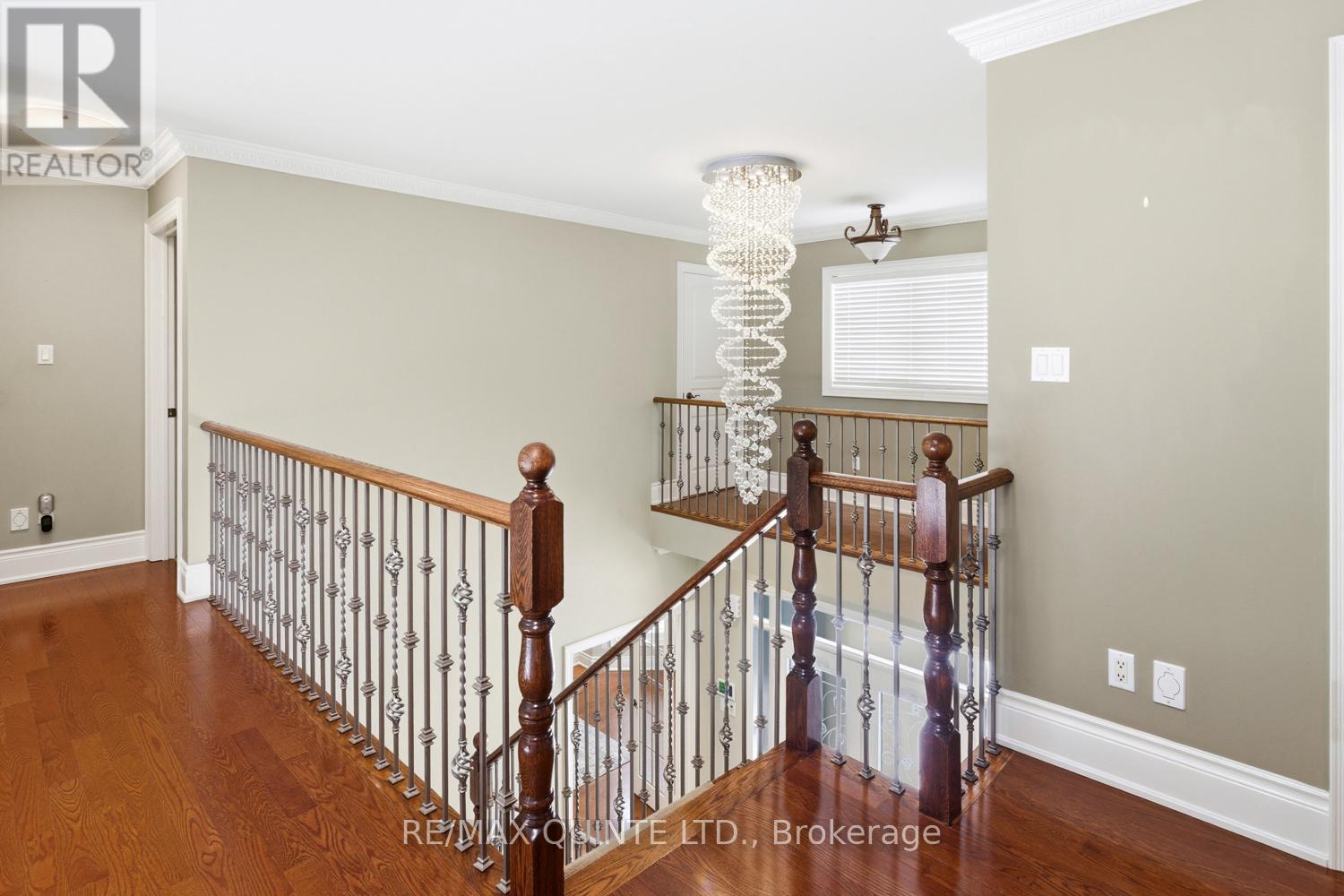 2 Treeview Avenue Property Photo 19